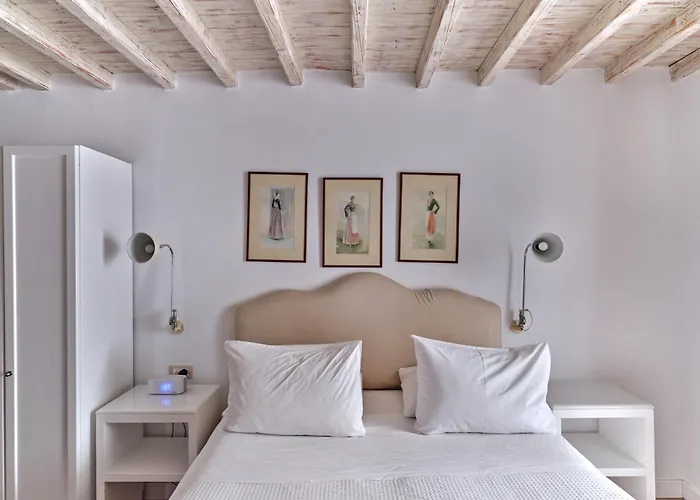 卡洛格拉旅馆 3*