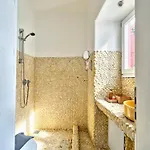 Pensión La Maison Kalogera 3*