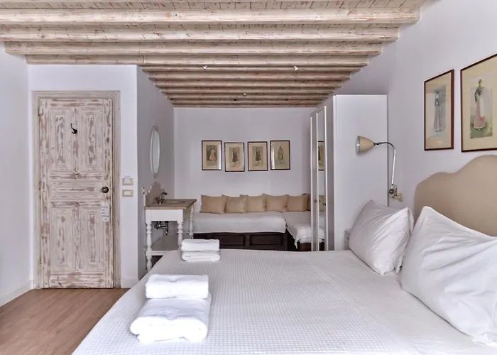 Affittacamere La Maison Kalogera 4*